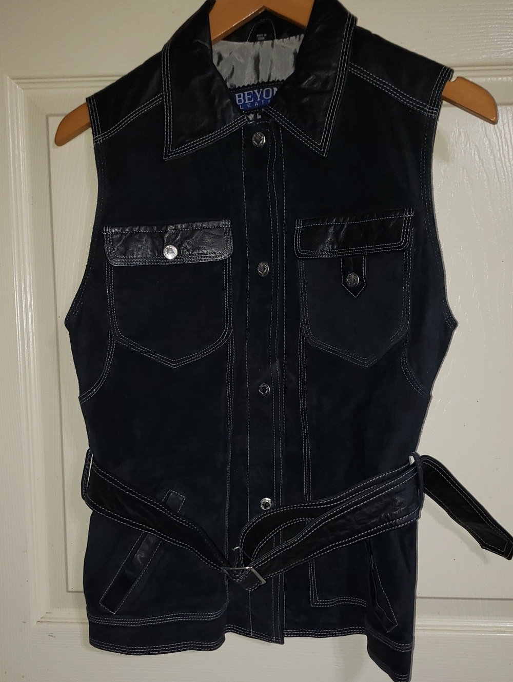 Vintage Beyond Leather Suede Black Sleeveless Belted Vest Y2K